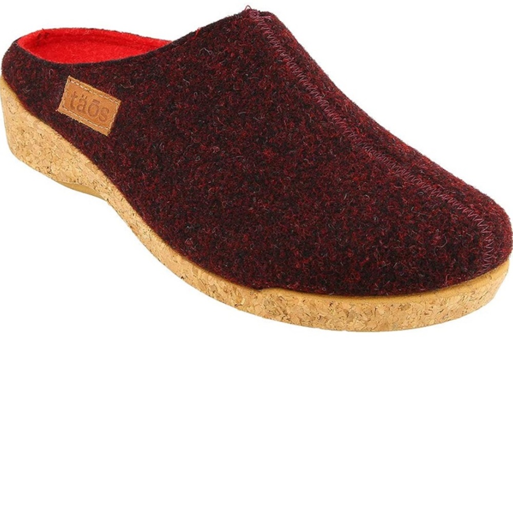 Taos Wool Burgundy Clog NWOT Size 6